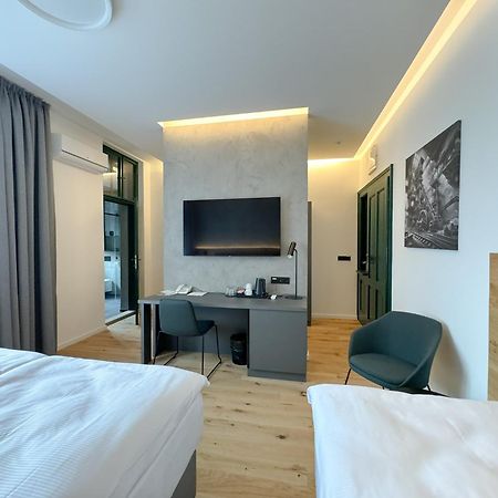 Jan Maria Hotel Ostrava Buitenkant foto