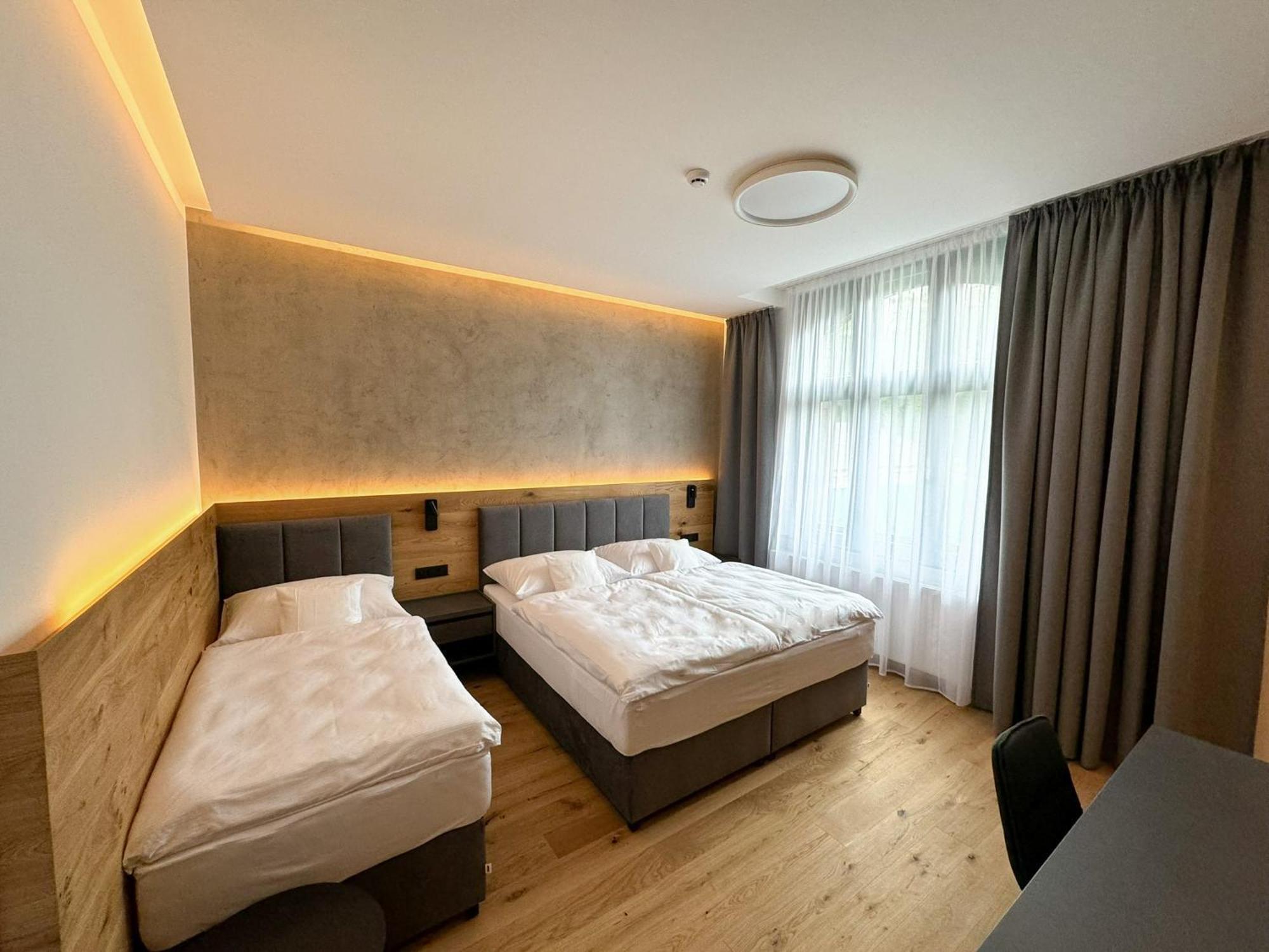 Jan Maria Hotel Ostrava Buitenkant foto
